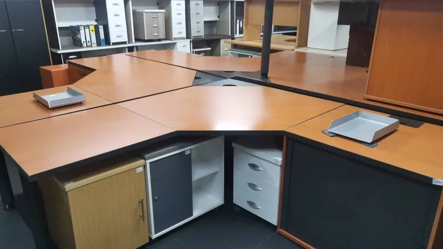 Cherry Desk Cluster