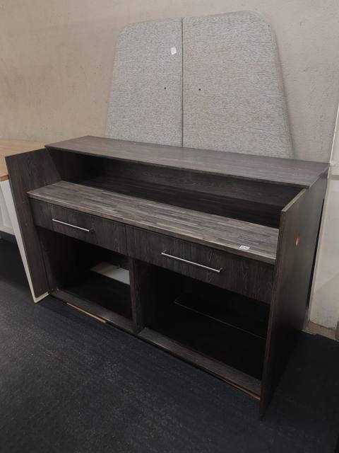 Second-hand charcoal reception counter with drawers
