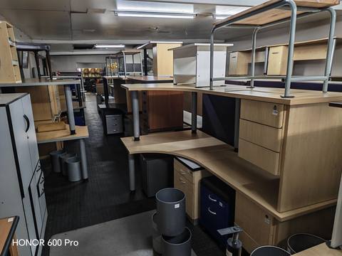 Second-hand maple desk aisle - Gert Kantoor Meubels Rustenburg