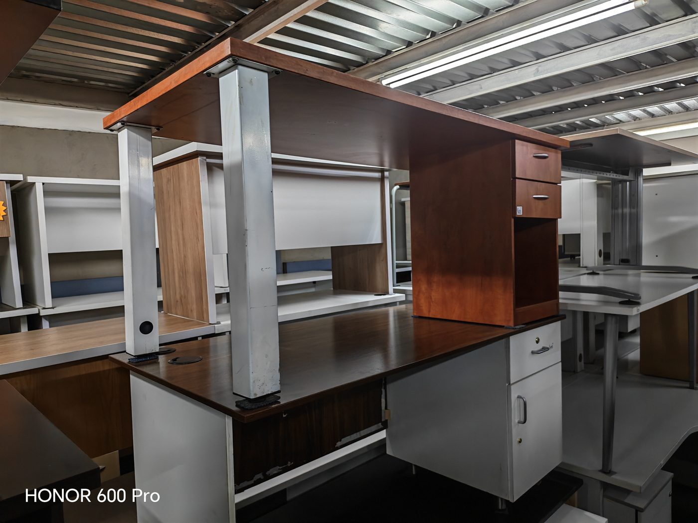 Second-hand cherry desks with steel pedestal